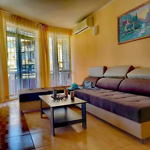  Aparthotel Plaza